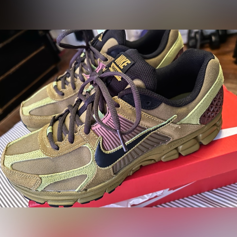 #Exclusive #Nike #Vomero5 #PacificMoss #Size 10 1/2 #WithBox #LikeNew